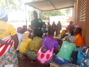 Sensibilisation dans l'espace sûr de Nouna au profit de 31 femmes